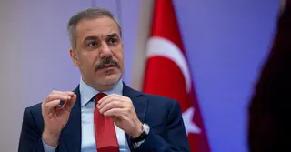 হরমুজ প্রণালিতে মাইন অপসারণে অংশ নিতে পারে তুরস্ক: হাকান ফিদান